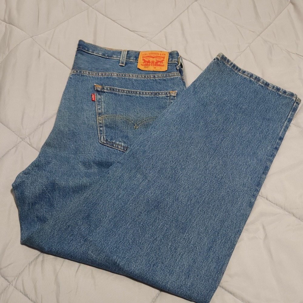 Levi's 550 Relaxed Fit Jeans Mens 44x32 Stonewash Blue 100% Cotton